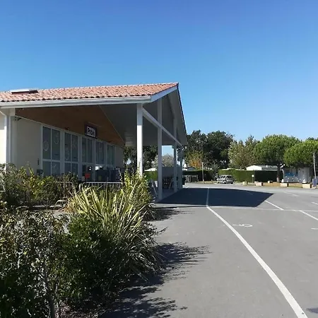 Location Mobil-home 4 Etoiles * Les Mathes